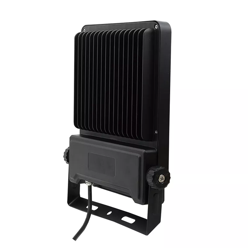 Proyector Zeus de 100W en 6000K 5 años de garantía